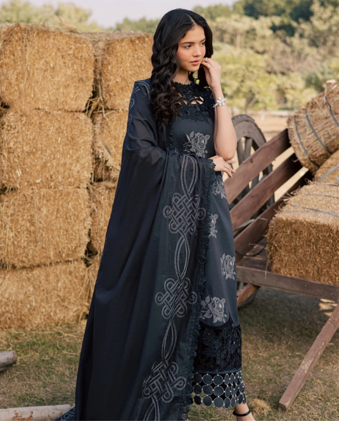 Parishay Summer Queen 26 Volume 02 SQU#14 – Luxury Embroidered Lawn Suit 3PC