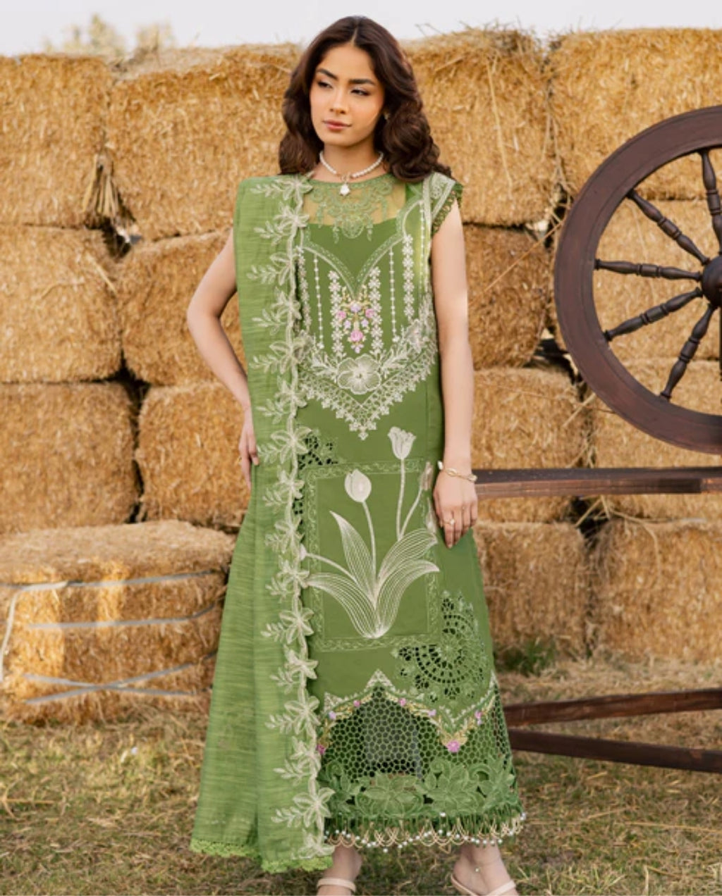 Parishay Summer Queen 26 Volume 02 SQU-05 – Luxury Embroidered Lawn Suit 3PC