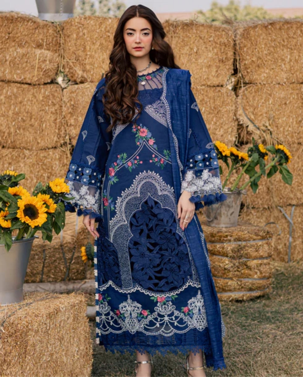 Parishay Summer Queen 26 Volume 02 SQU-01 – Luxury Embroidered Lawn Suit 3PC