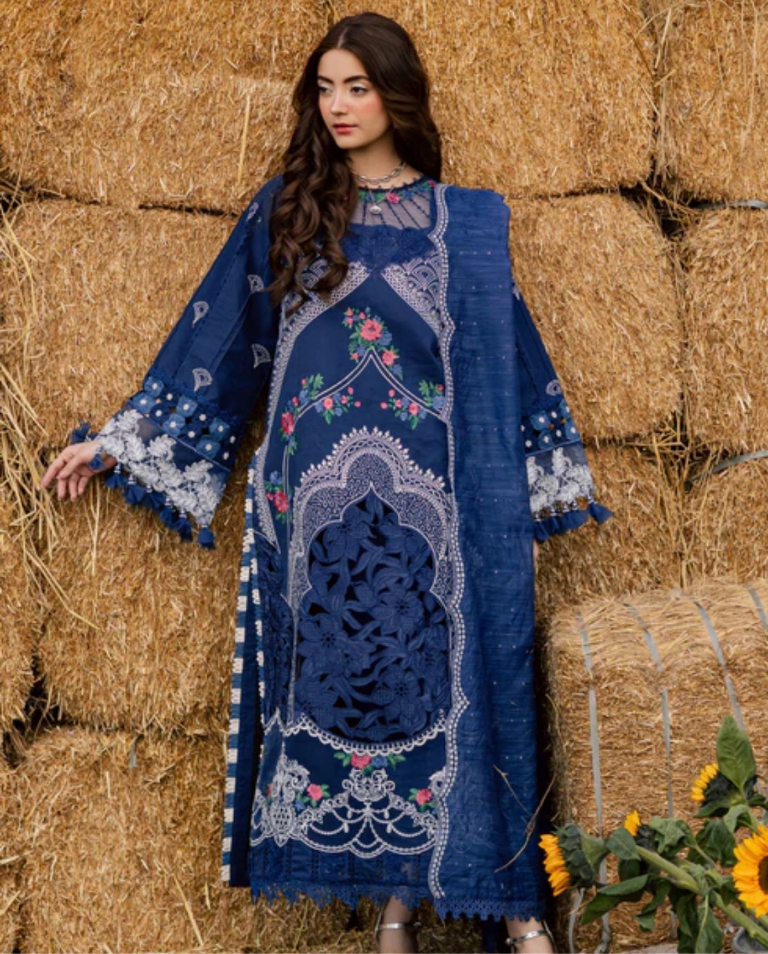 Parishay Summer Queen 26 Volume 02 SQU-01 – Luxury Embroidered Lawn Suit 3PC