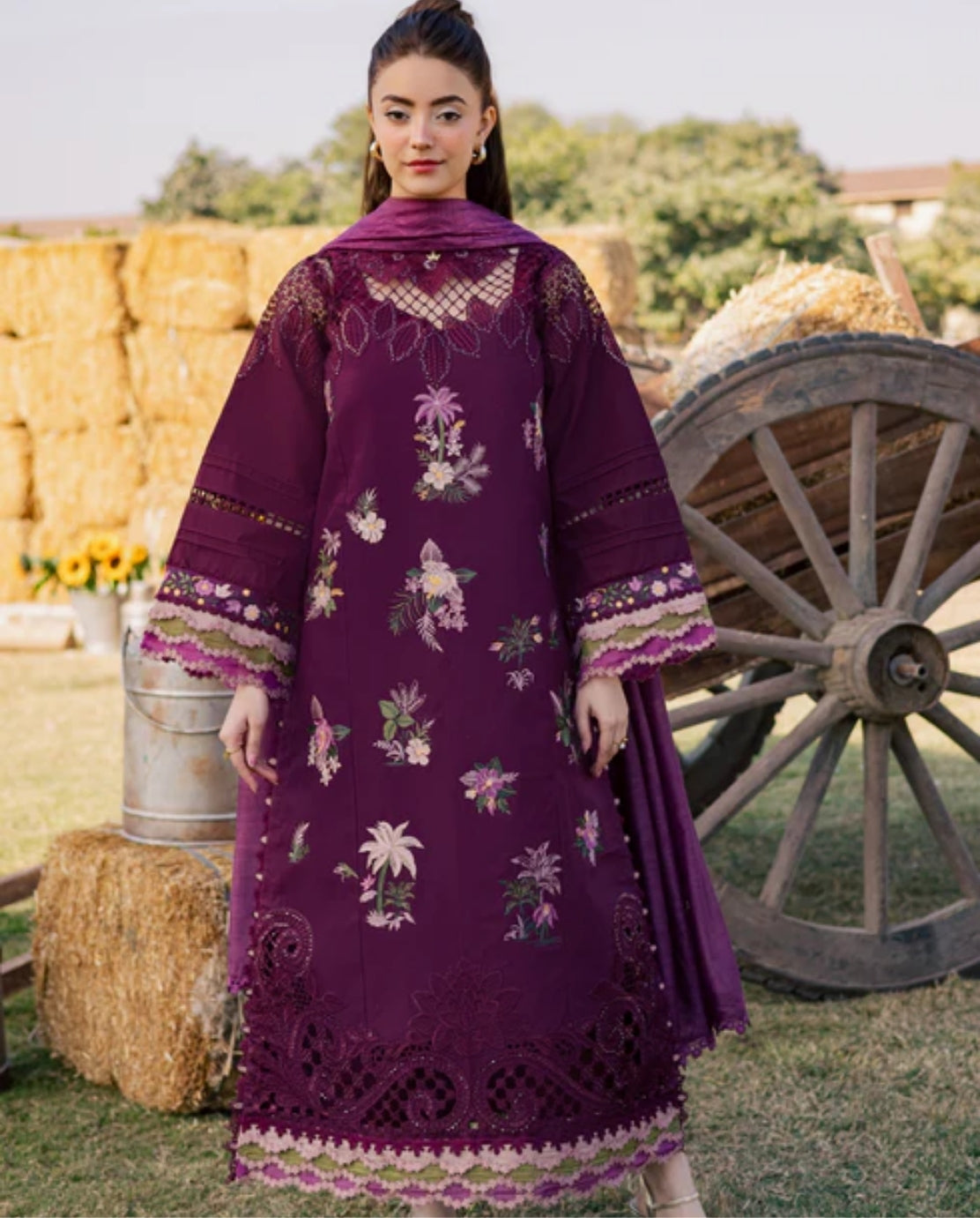 Parishay Summer Queen 26 Volume 02 SQU-04 – Luxury Embroidered Lawn Suit 3PC