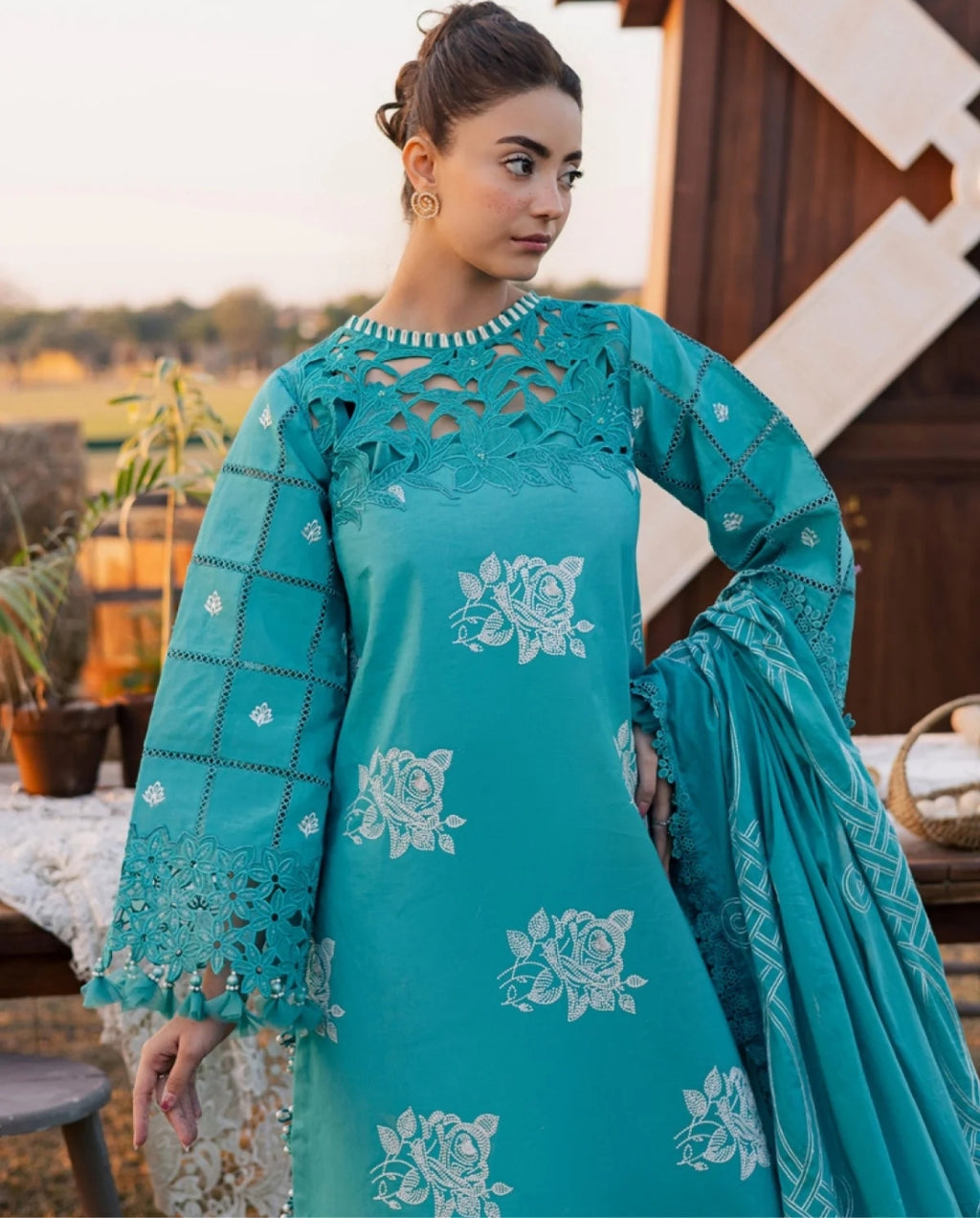 Parishay Summer Queen 26 Volume 02 SQU#15 – Luxury Embroidered Lawn Suit 3PC