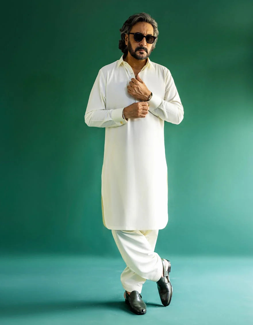 Cream Boski Unstitched Fabric – Premium Blended All-Season Suiting Material